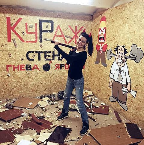 Снимаем стресс – комната ярости поможет выпустить пар