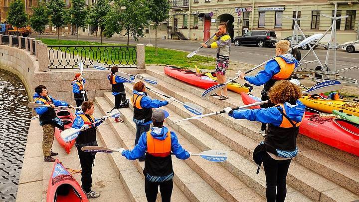 Каякинг — прогулка на байдарках!