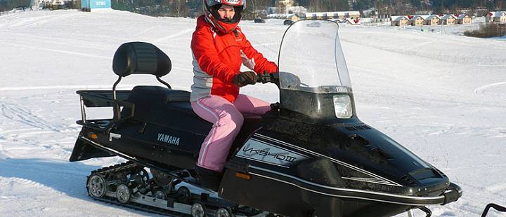 Катания на снегоходе - зимнее приключение на скорости